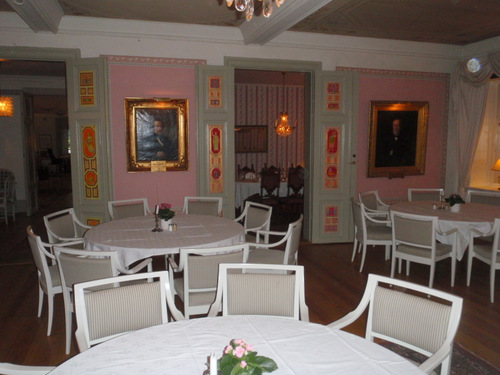 Brunn Hotel Dining Room.